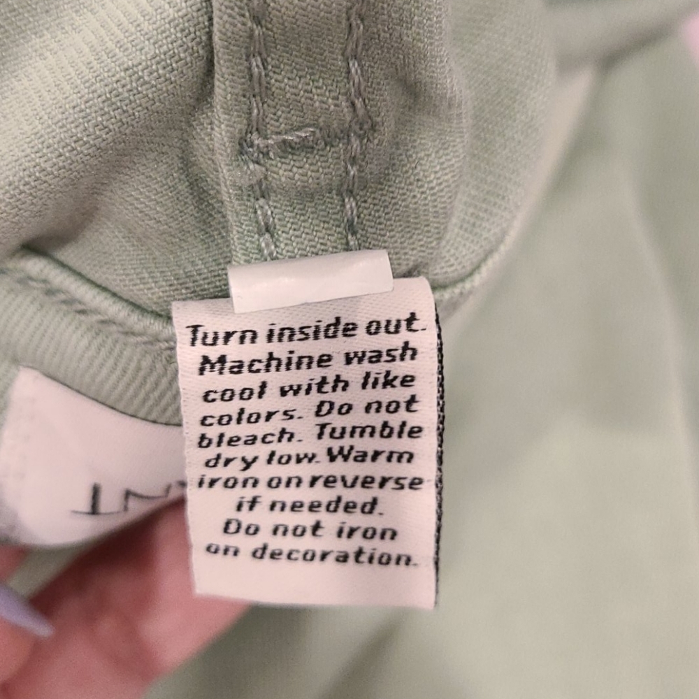 Lane Bryant Mid Rise Girlfriend Crop - Picture 4 of 5